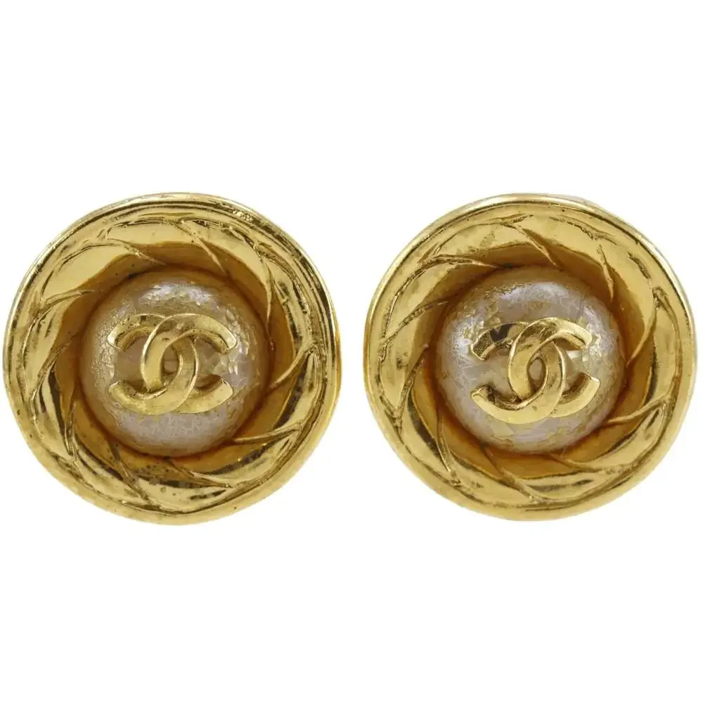 Chanel Cc Logo Clip-On Earrings Metal #261337C53B